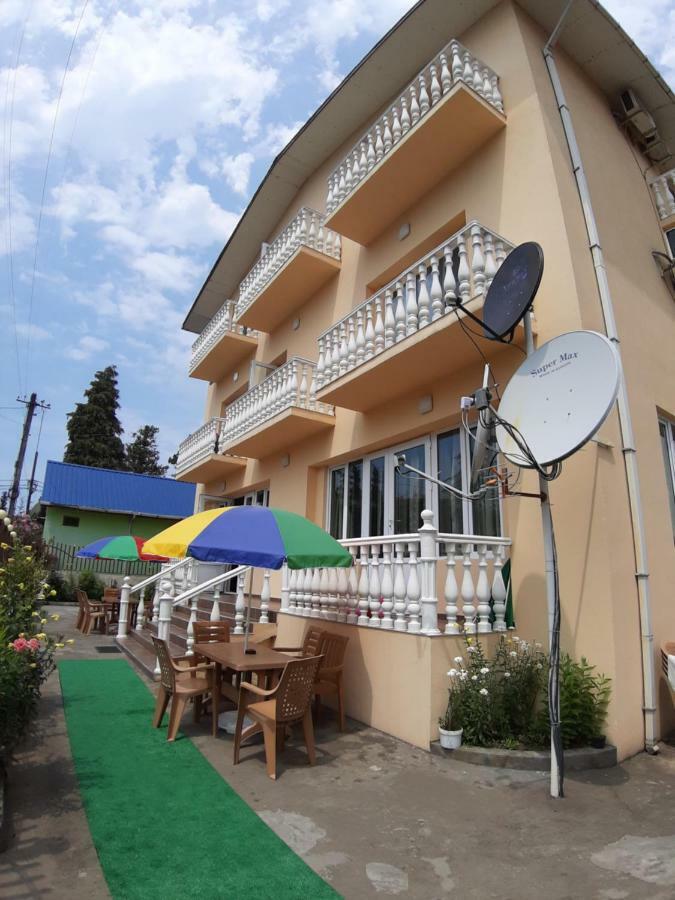 Timgiz Hotel Ureki Exterior foto